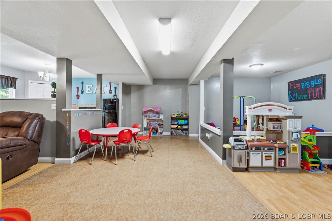 Shadow Oaks - Residential