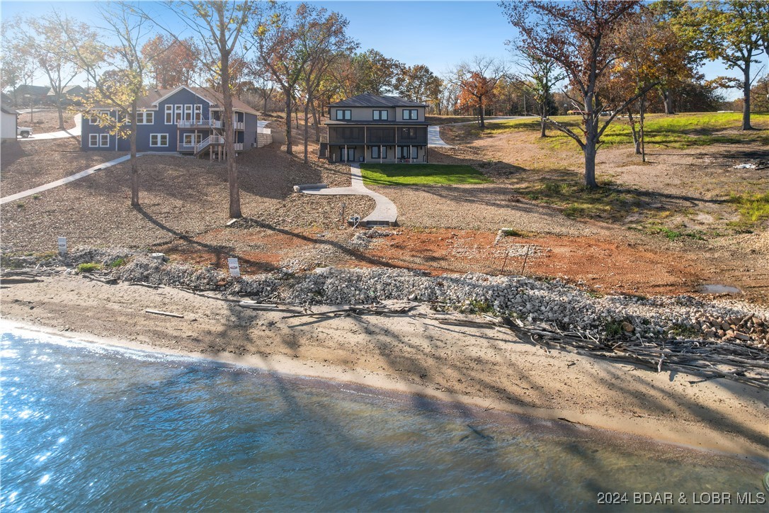 Climax Springs, Missouri 65324, United States, 6 Bedrooms Bedrooms, ,5 BathroomsBathrooms,Residential,Active,47811