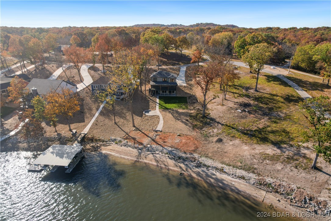 Climax Springs, Missouri 65324, United States, 6 Bedrooms Bedrooms, ,5 BathroomsBathrooms,Residential,Active,47811