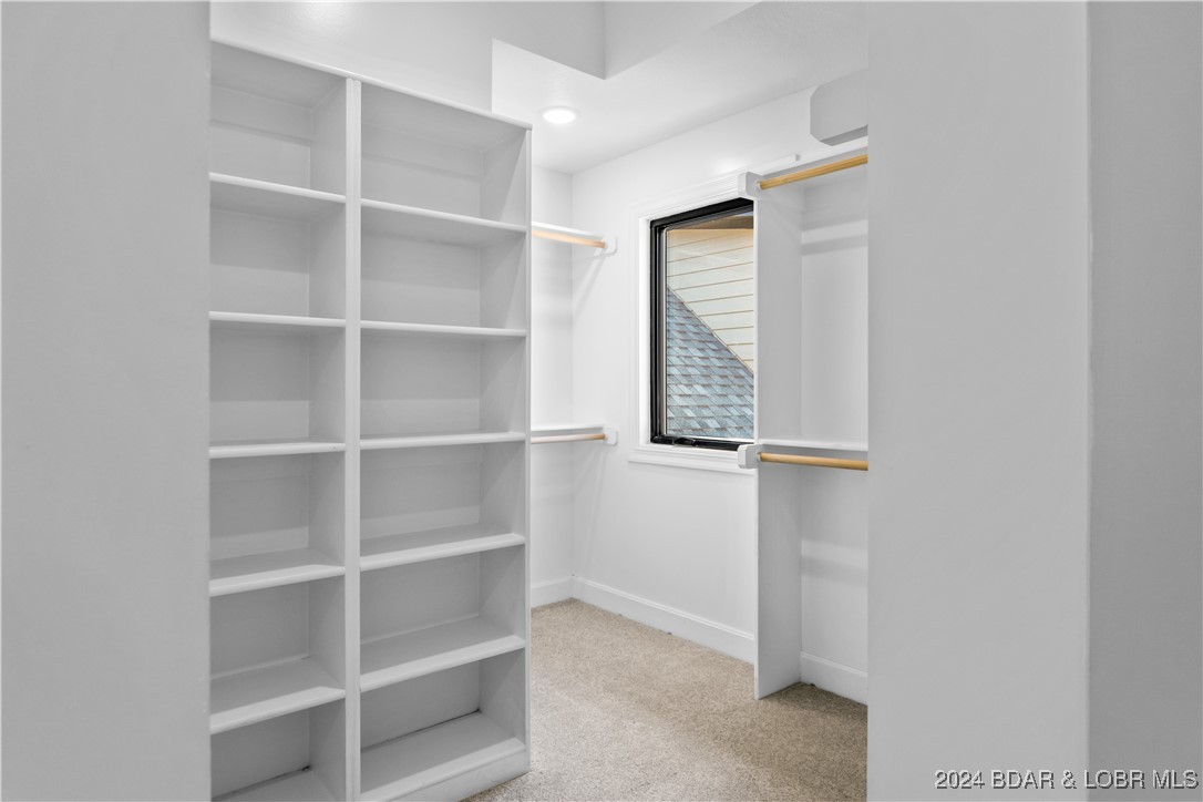 Climax Springs, Missouri 65324, United States, 6 Bedrooms Bedrooms, ,5 BathroomsBathrooms,Residential,Active,47811