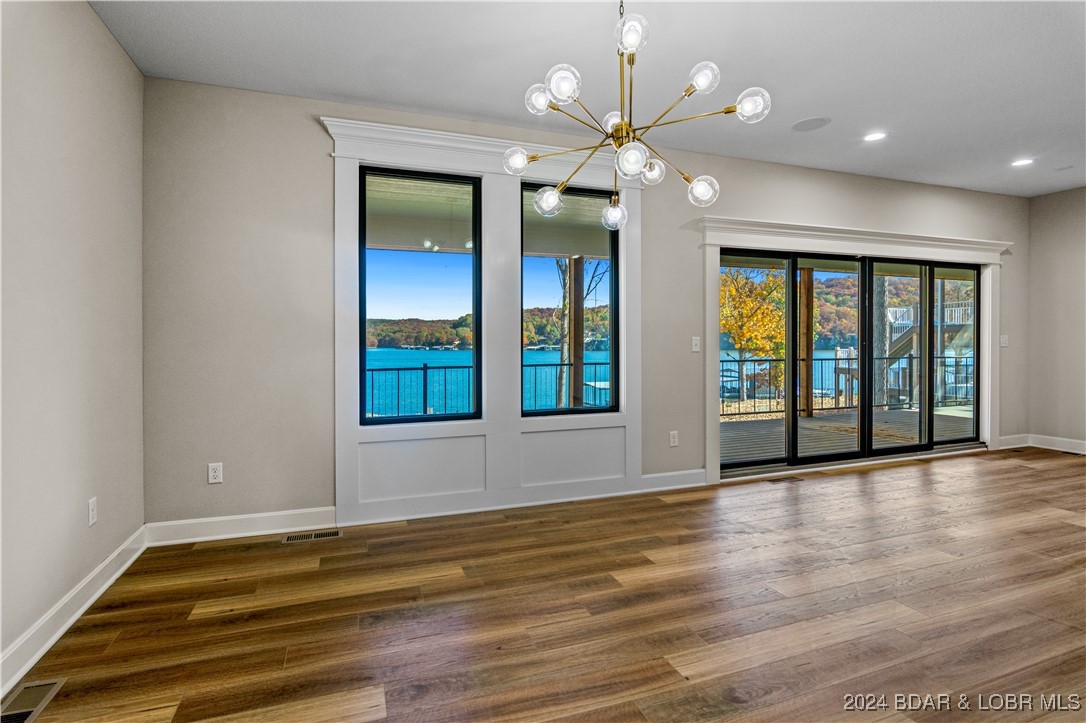 Climax Springs, Missouri 65324, United States, 6 Bedrooms Bedrooms, ,5 BathroomsBathrooms,Residential,Active,47811