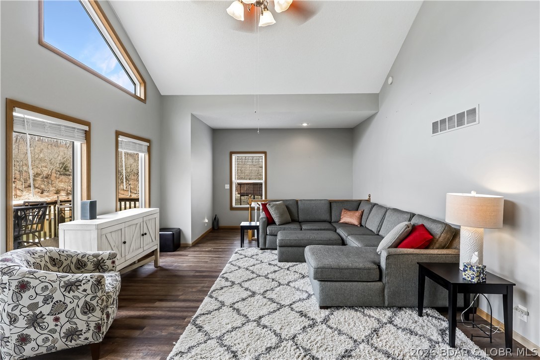 Ledge Stone Estates - Residential