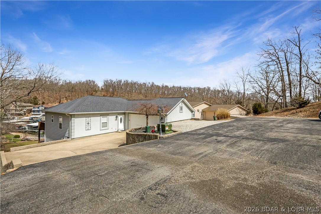 Ledge Stone Estates - Residential