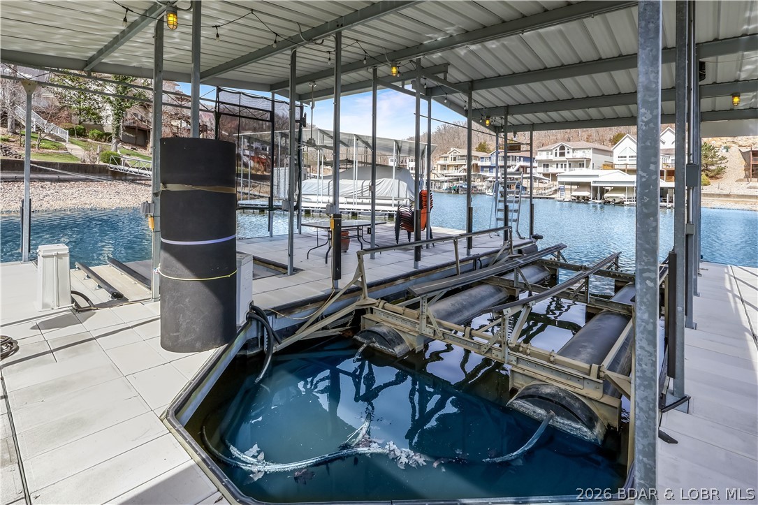 Ledge Stone Estates - Residential