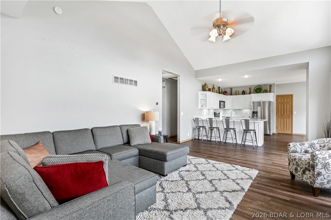 Ledge Stone Estates - Residential