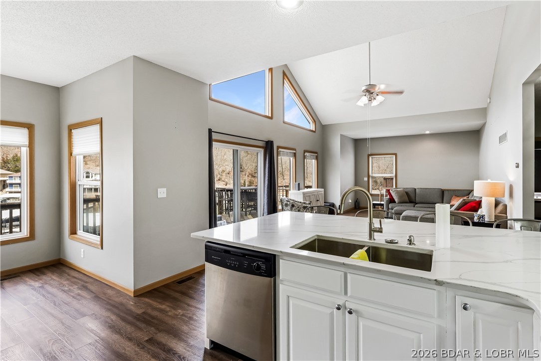 Ledge Stone Estates - Residential