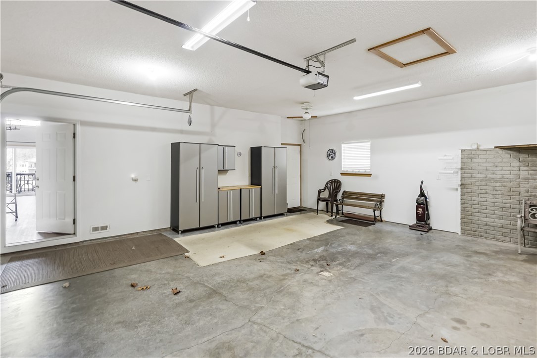 Ledge Stone Estates - Residential