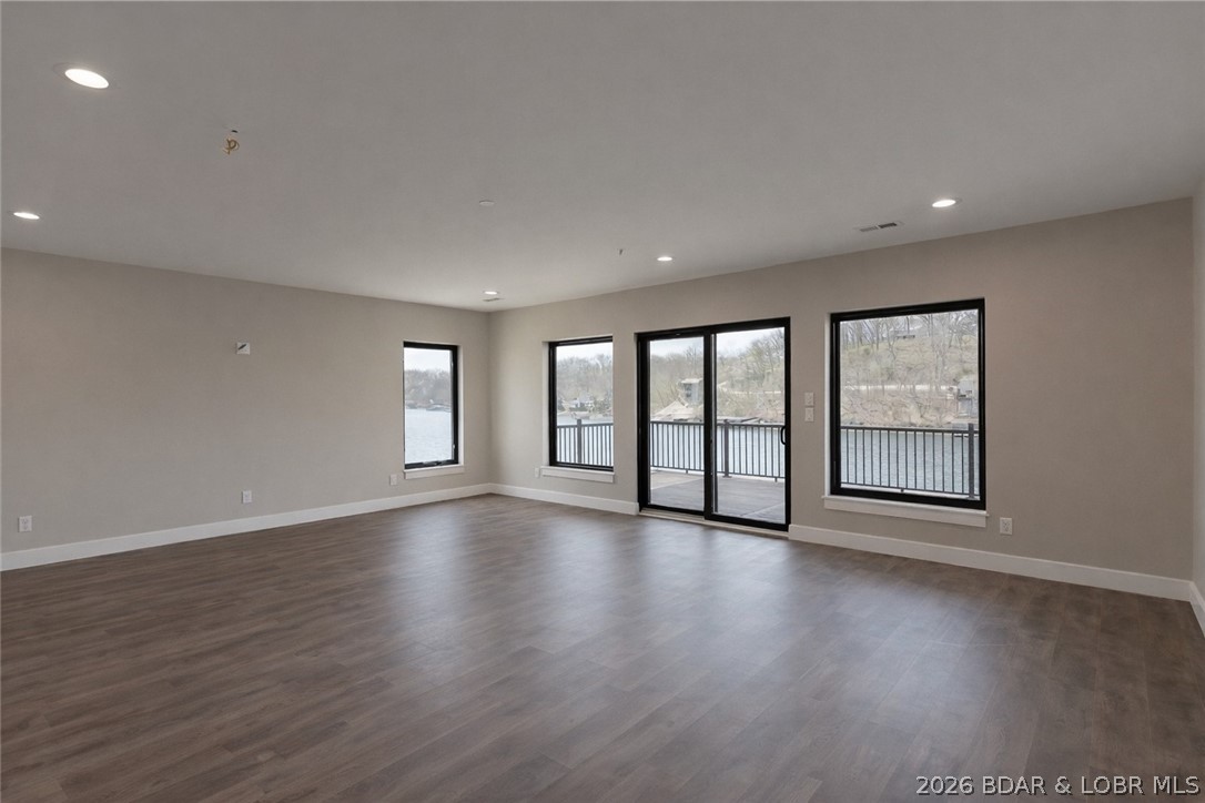 Waters Edge Estates - Residential