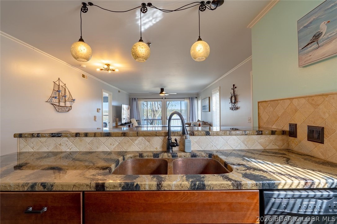 Breakwater Bay Club Condo - Residential