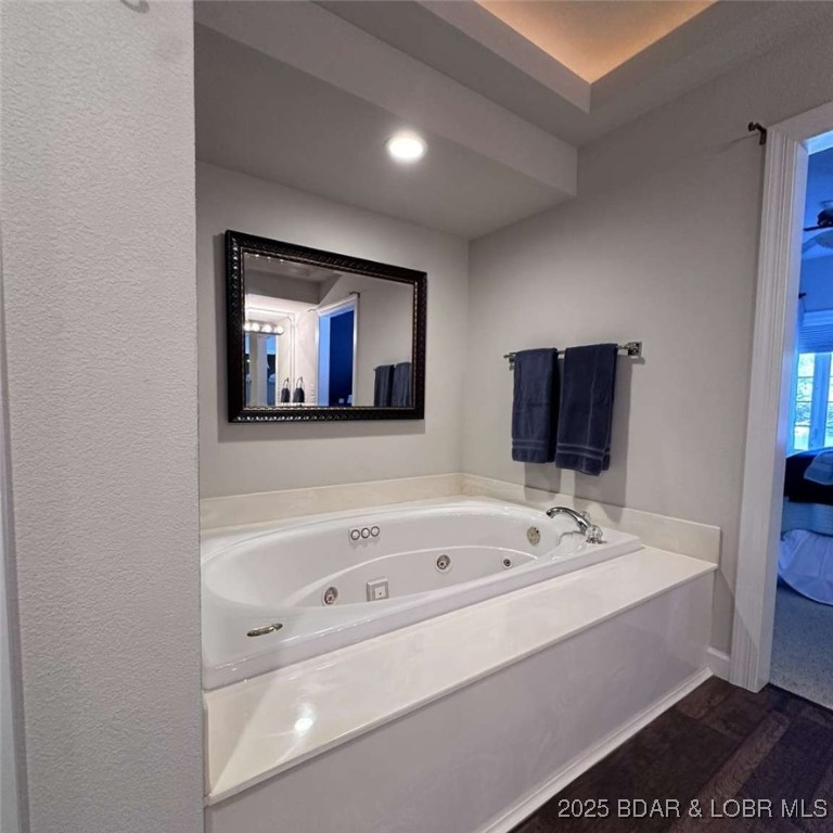 Lighthouse Pointe Condominium - Residential