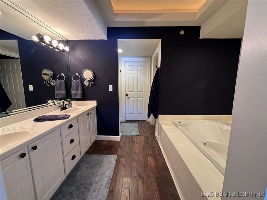 Lighthouse Pointe Condominium - Residential