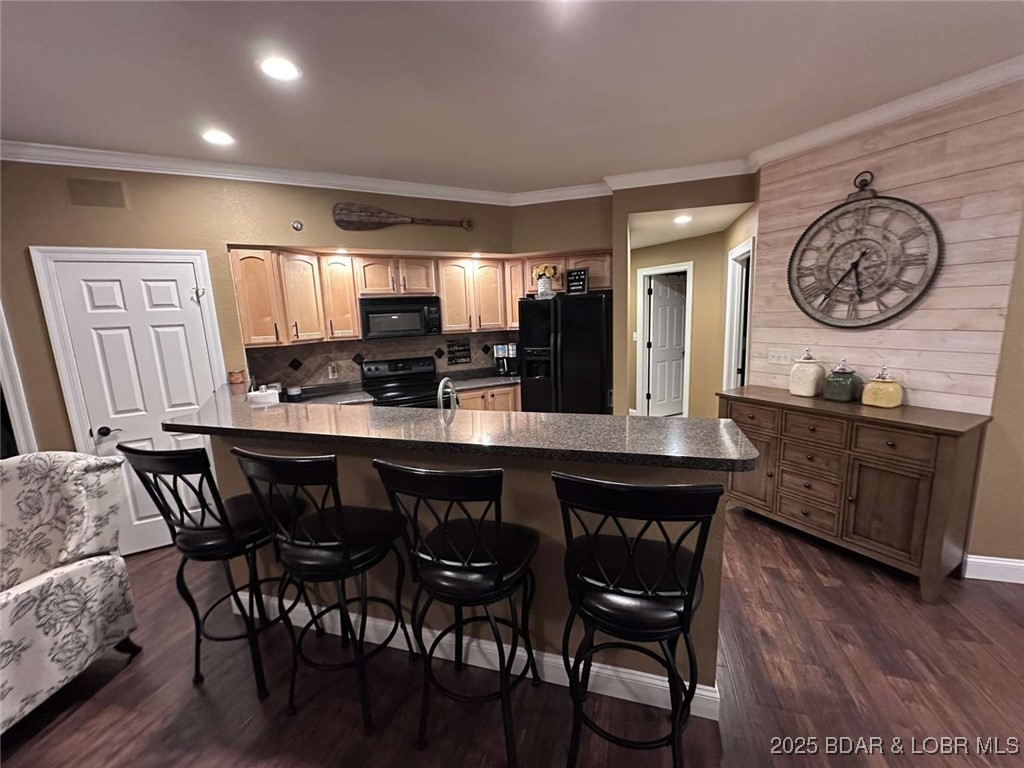 Lighthouse Pointe Condominium - Residential