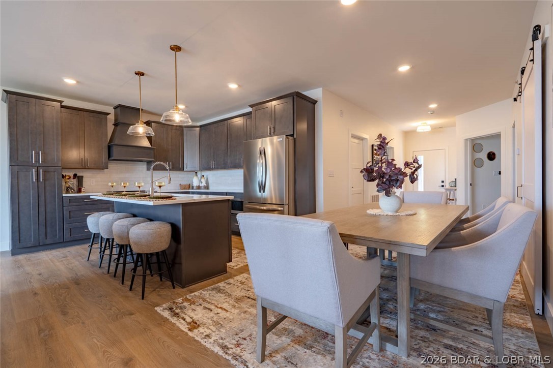 Robins at the Waters Edge Condominium - Residential