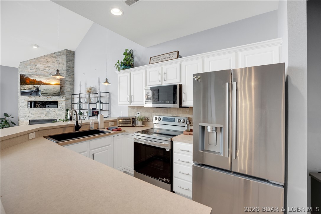 Cedar Heights Condominium - Residential