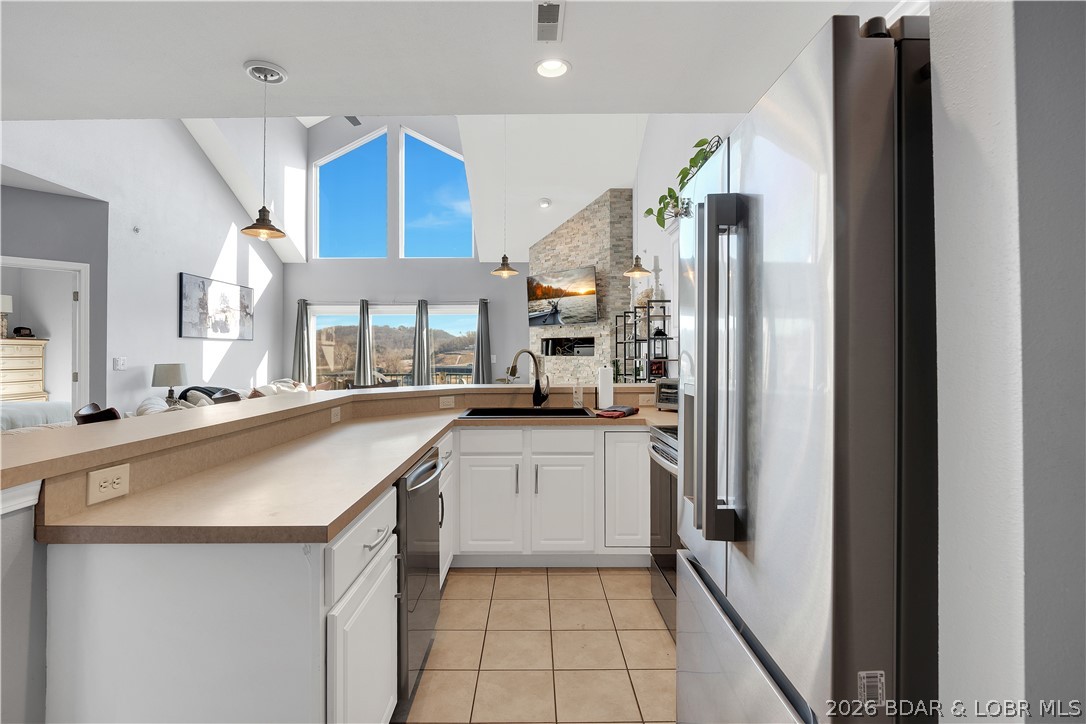 Cedar Heights Condominium - Residential