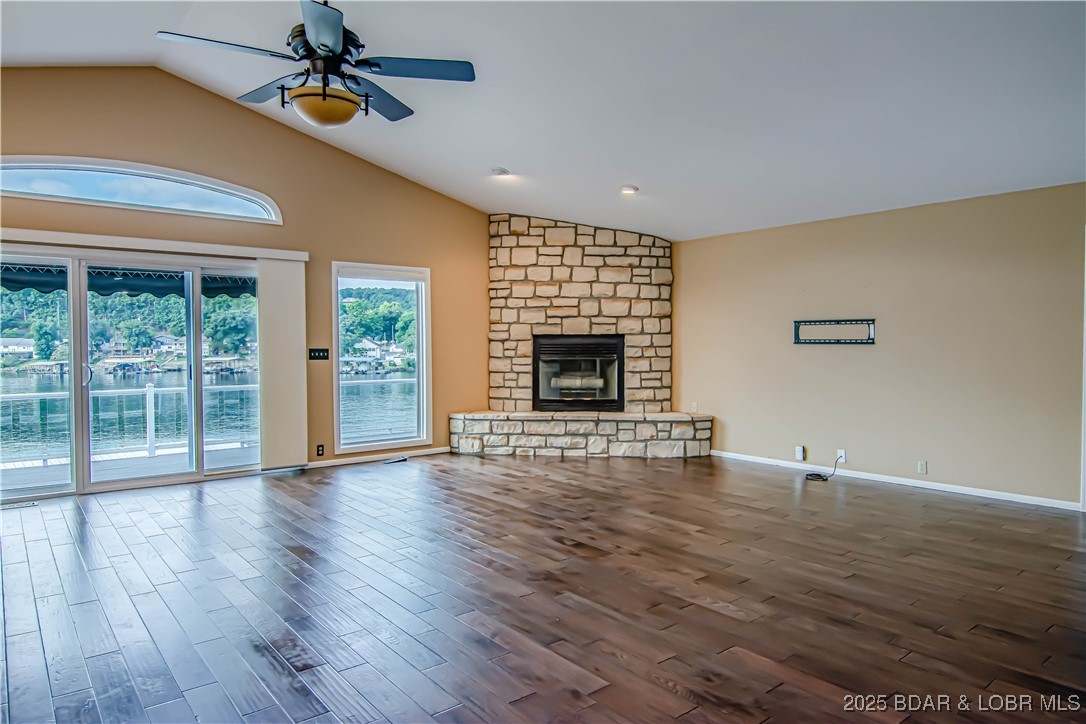 Linn Creek, Missouri 65052, United States, 4 Bedrooms Bedrooms, ,4 BathroomsBathrooms,Residential,Active,196066