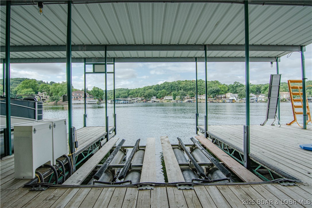 Linn Creek, Missouri 65052, United States, 4 Bedrooms Bedrooms, ,4 BathroomsBathrooms,Residential,Active,196066