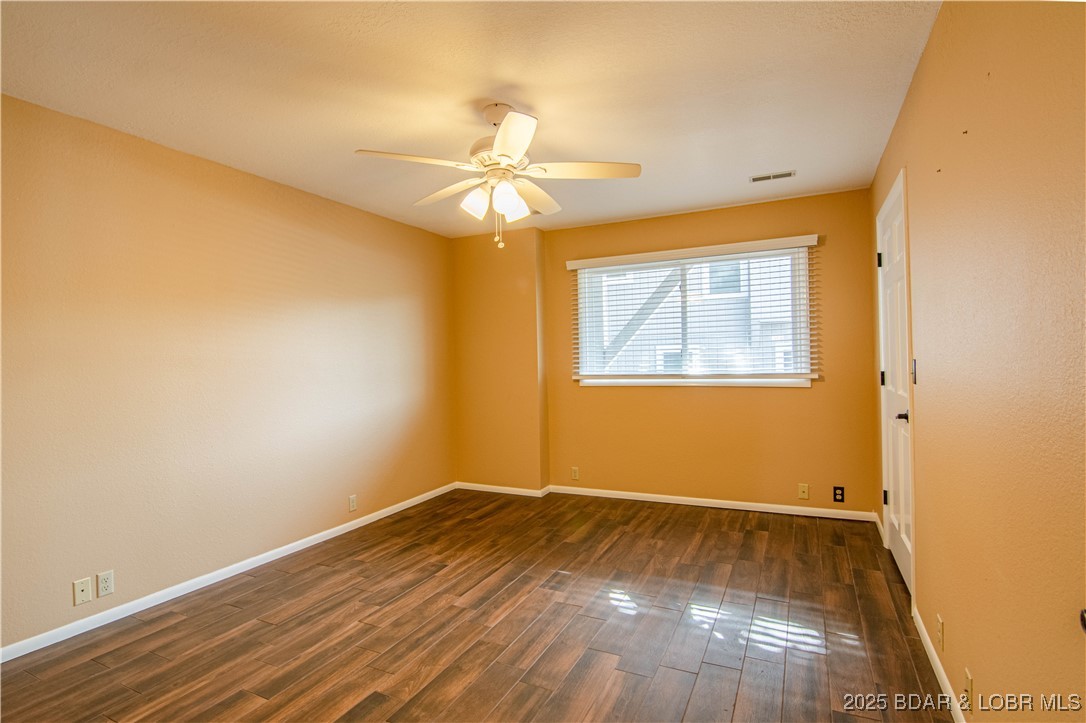 Linn Creek, Missouri 65052, United States, 4 Bedrooms Bedrooms, ,4 BathroomsBathrooms,Residential,Active,196066