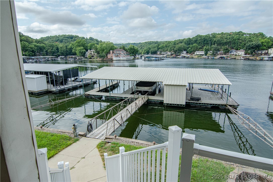Linn Creek, Missouri 65052, United States, 4 Bedrooms Bedrooms, ,4 BathroomsBathrooms,Residential,Active,196066