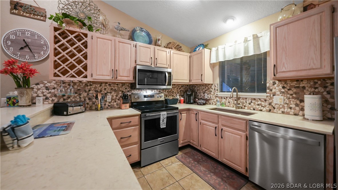 Lazy Days - Residential