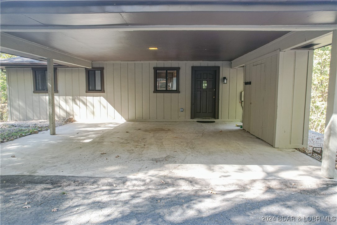 Sunrise Beach, Missouri 65079, United States, 3 Bedrooms Bedrooms, ,2 BathroomsBathrooms,Residential,Active,37452