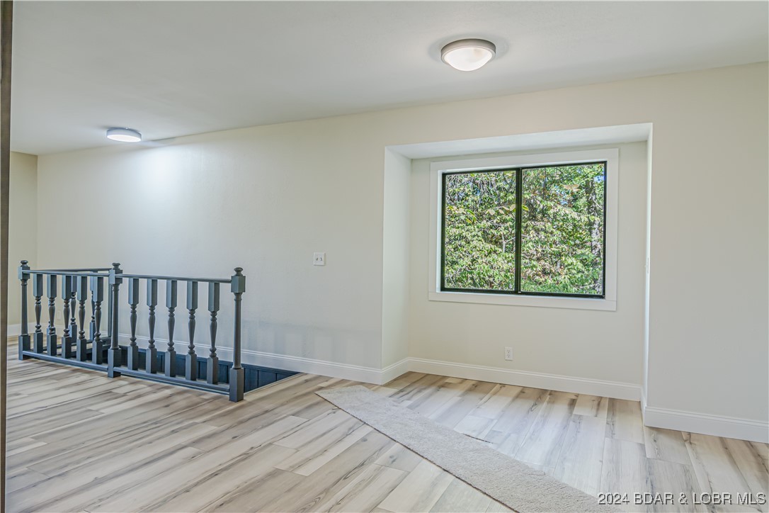 Sunrise Beach, Missouri 65079, United States, 3 Bedrooms Bedrooms, ,2 BathroomsBathrooms,Residential,Active,37452