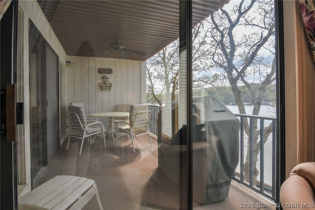 Jonathans Landing - Residential