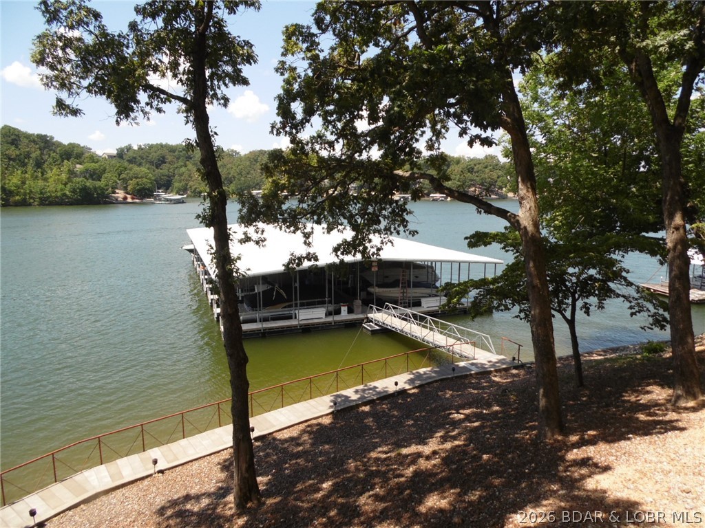 Jonathans Landing - Residential