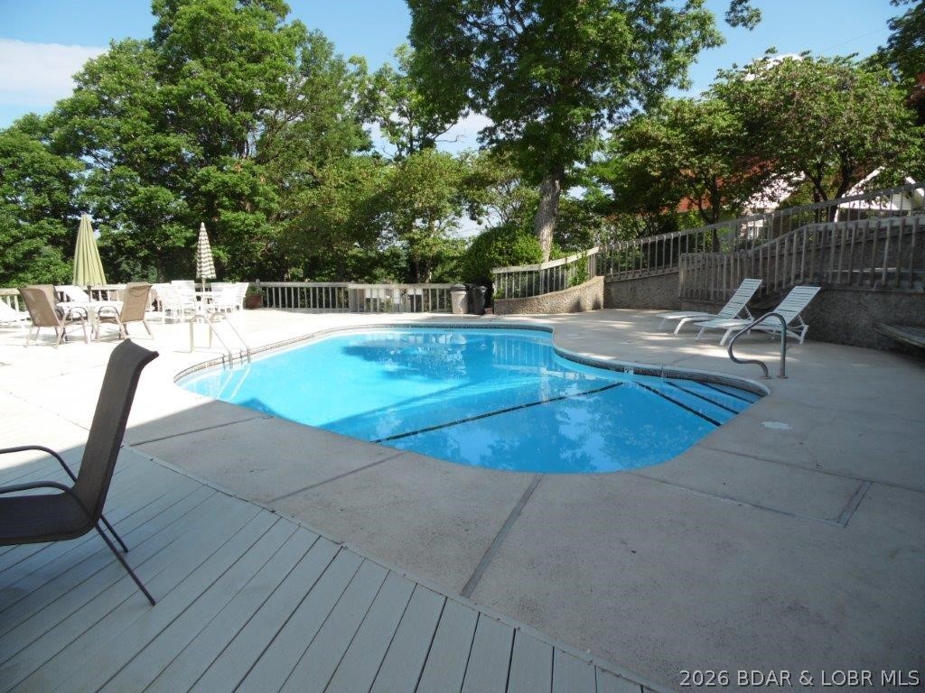 Jonathans Landing - Residential