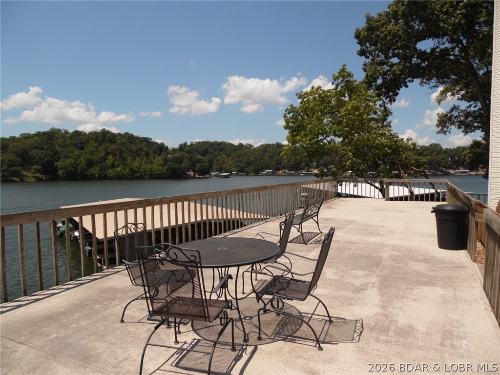 Jonathans Landing - Residential