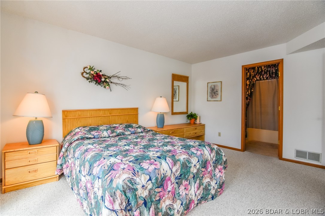 Jonathans Landing - Residential