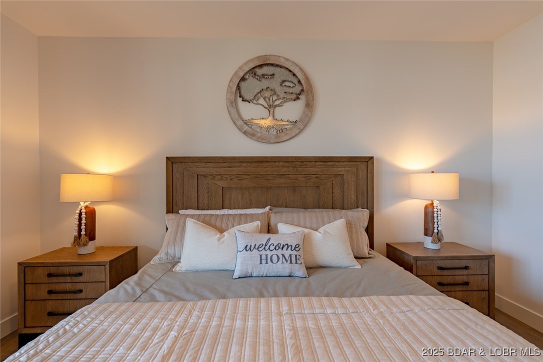 Robins at the Waters Edge Condominium - Residential