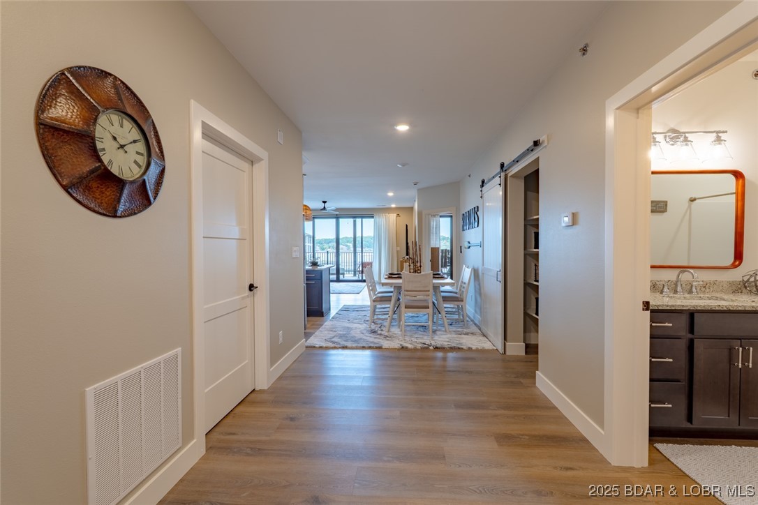 Robins at the Waters Edge Condominium - Residential