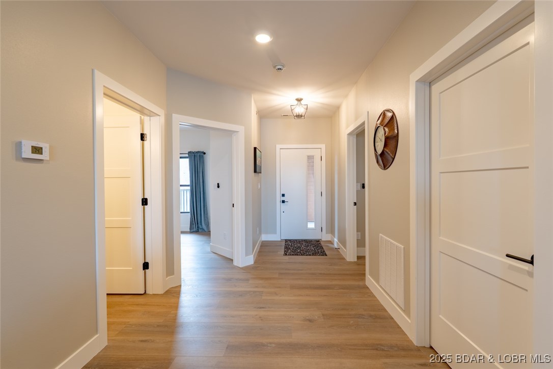 Robins at the Waters Edge Condominium - Residential