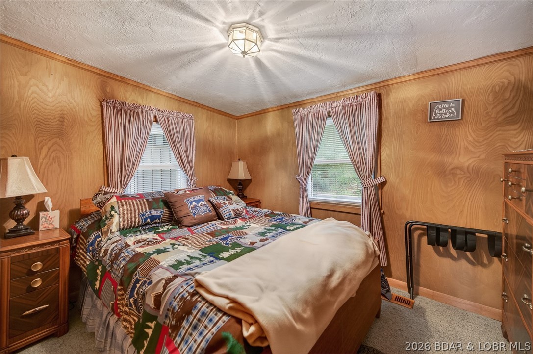Golden Goose - Residential