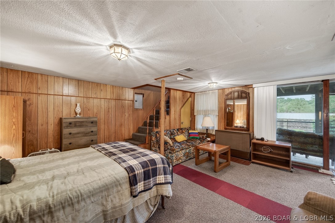 Golden Goose - Residential