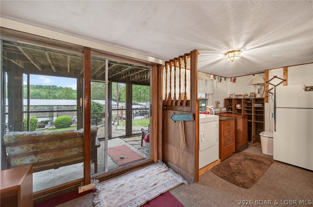 Golden Goose - Residential
