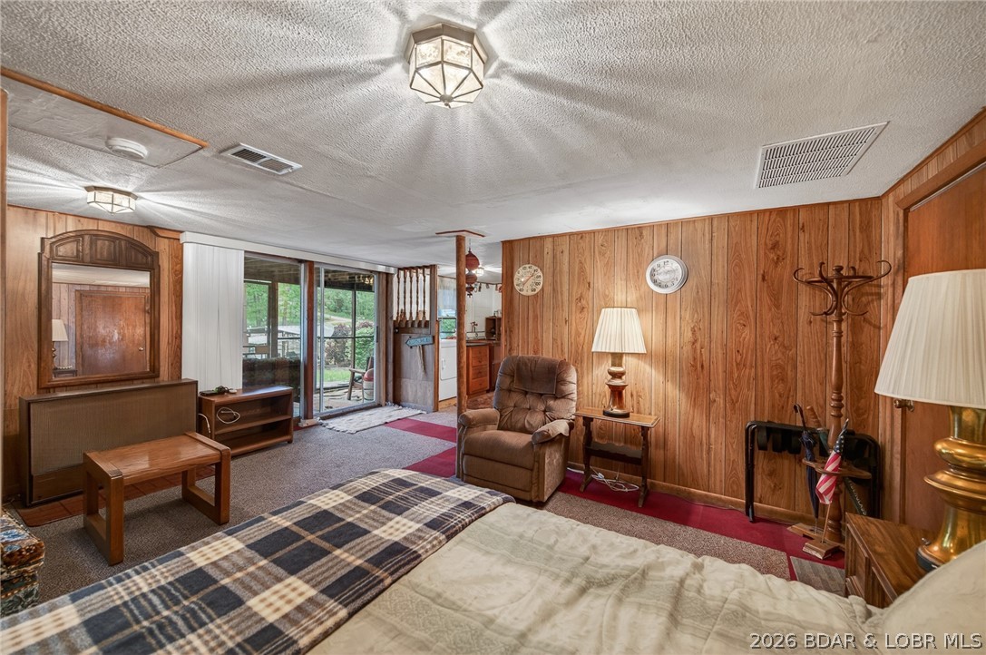 Golden Goose - Residential
