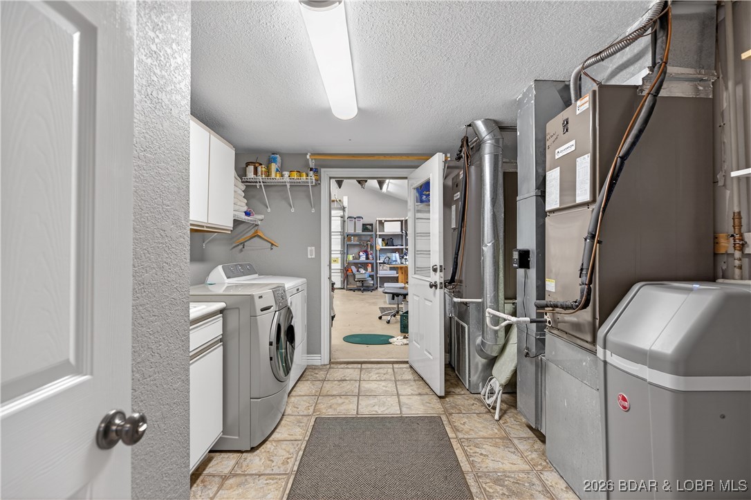 Hickory Grove - Residential