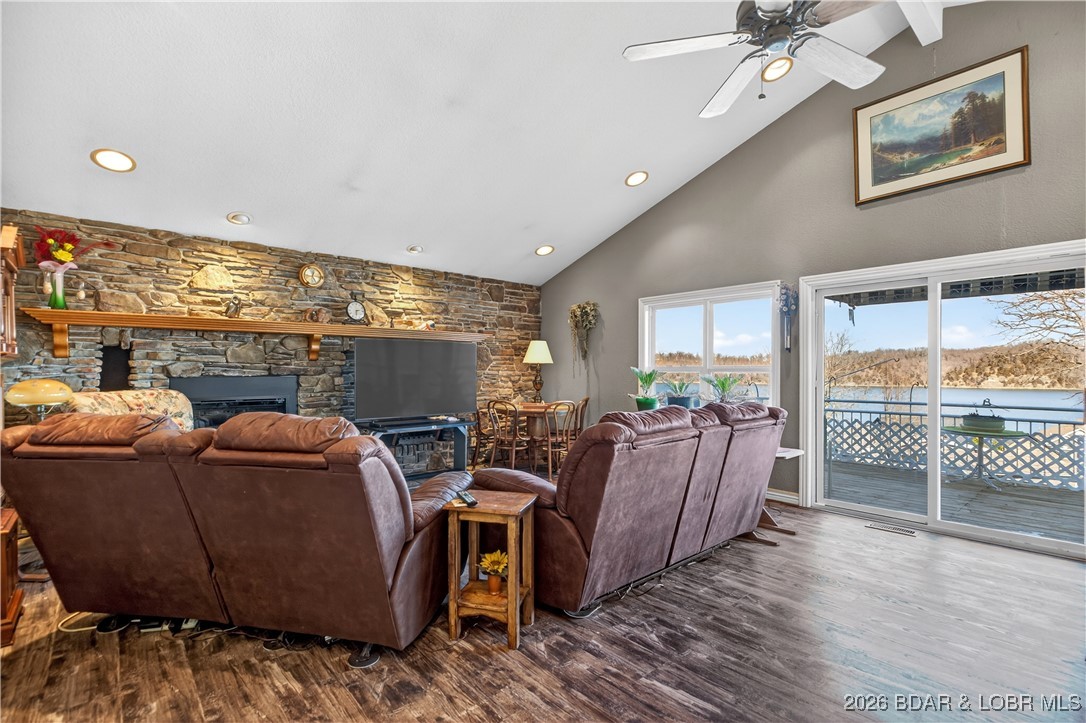 Hickory Grove - Residential