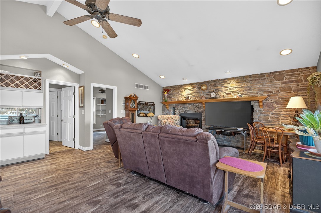 Hickory Grove - Residential