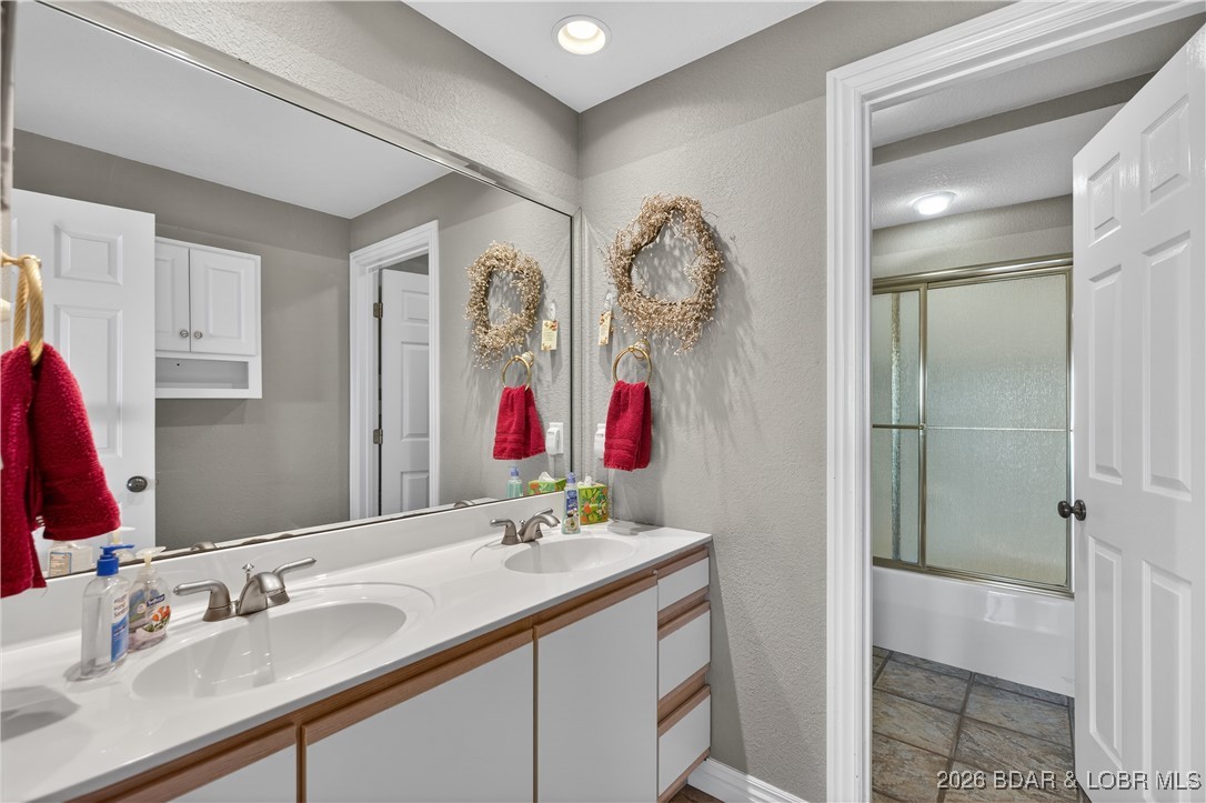 Hickory Grove - Residential