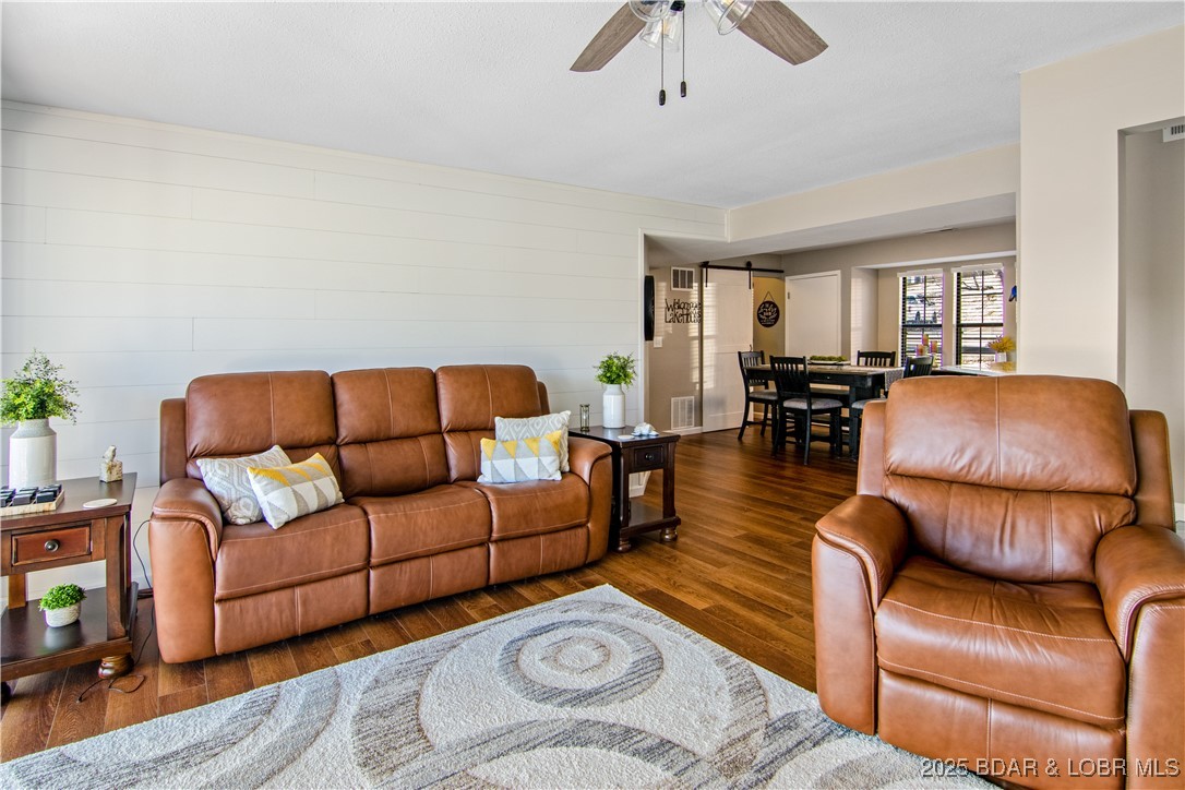 Lake Ozark, Missouri 65049, United States, 3 Bedrooms Bedrooms, ,2 BathroomsBathrooms,Residential,Active,94997