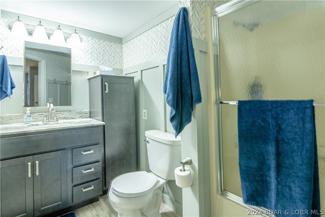 Lake Ozark, Missouri 65049, United States, 3 Bedrooms Bedrooms, ,2 BathroomsBathrooms,Residential,Contingent,54859