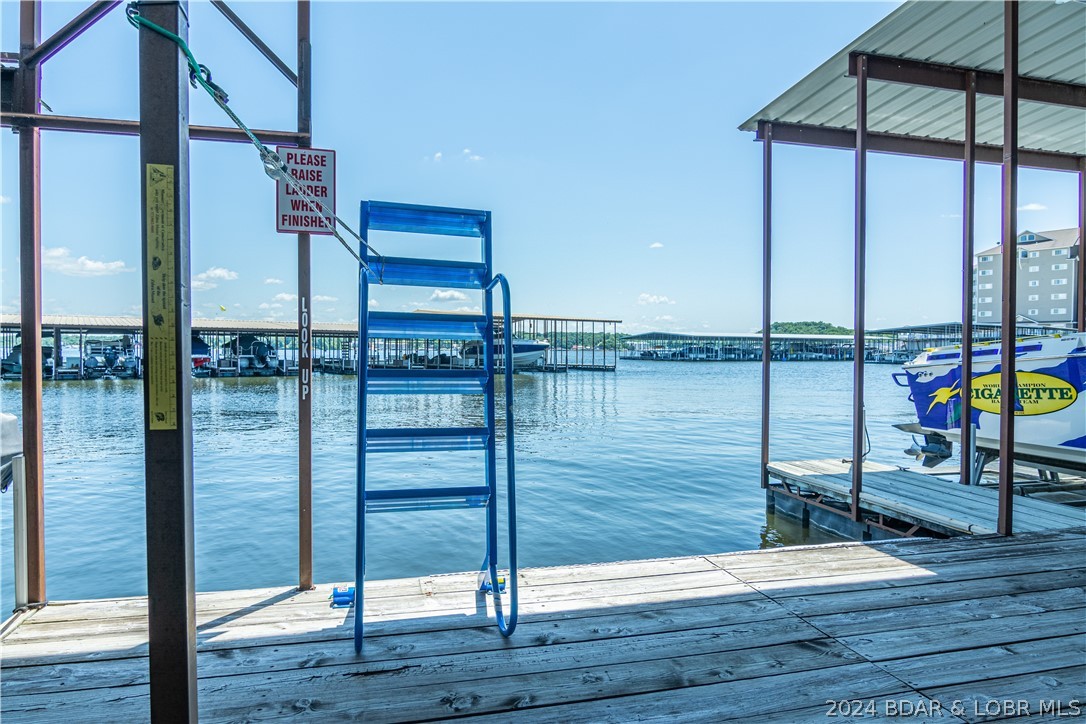 Lake Ozark, Missouri 65049, United States, 3 Bedrooms Bedrooms, ,2 BathroomsBathrooms,Residential,Contingent,54859