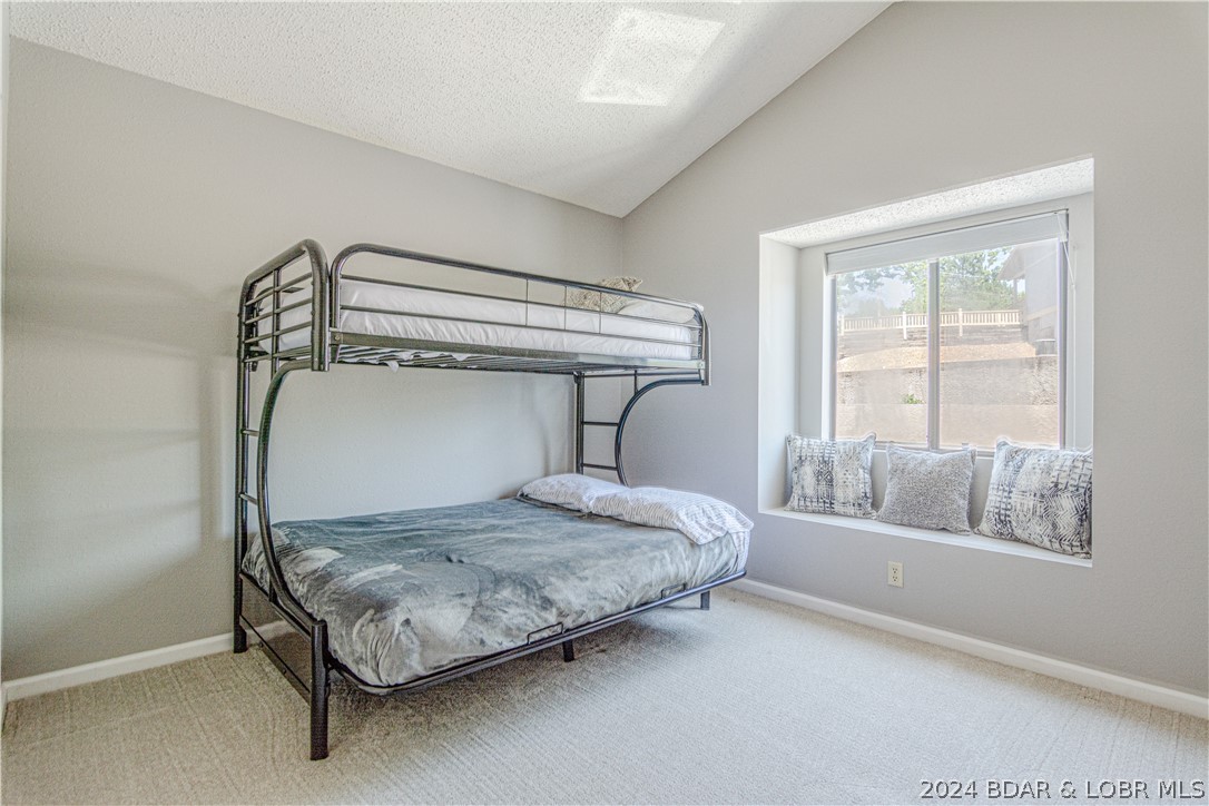 Lake Ozark, Missouri 65049, United States, 3 Bedrooms Bedrooms, ,2 BathroomsBathrooms,Residential,Contingent,54859