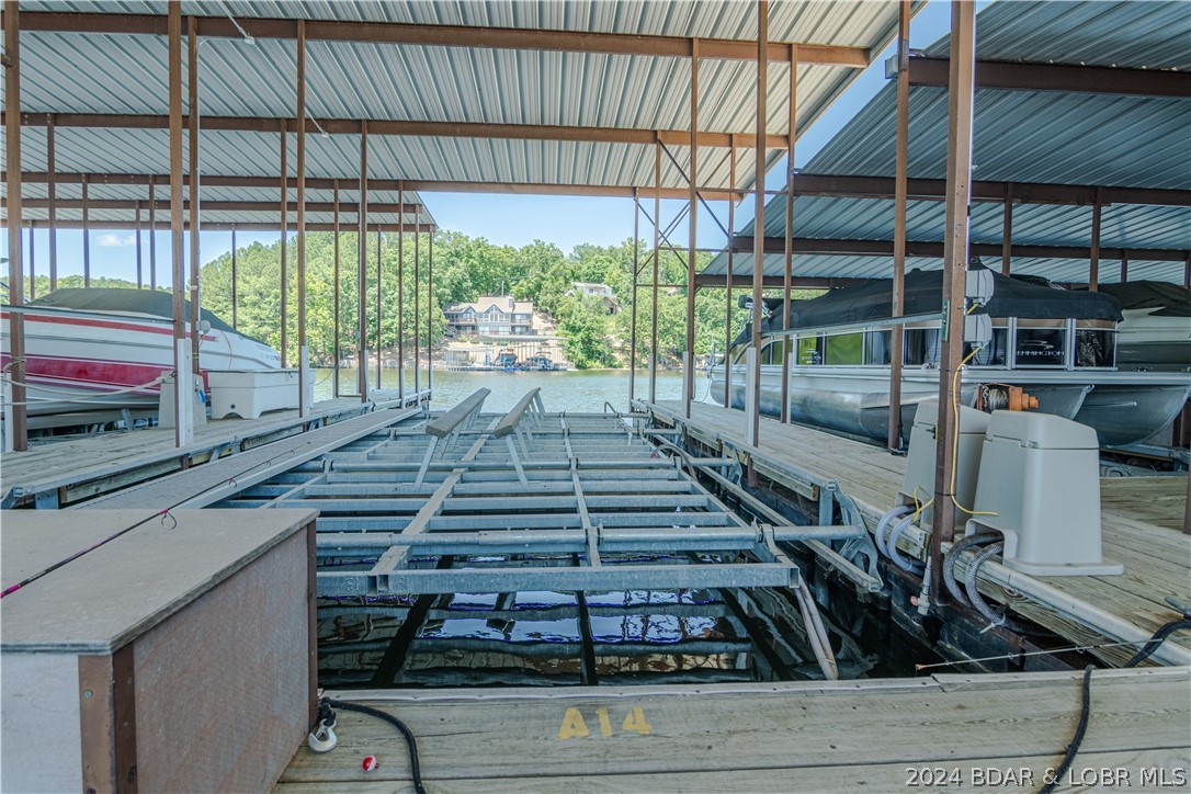 Lake Ozark, Missouri 65049, United States, 3 Bedrooms Bedrooms, ,2 BathroomsBathrooms,Residential,Contingent,54859