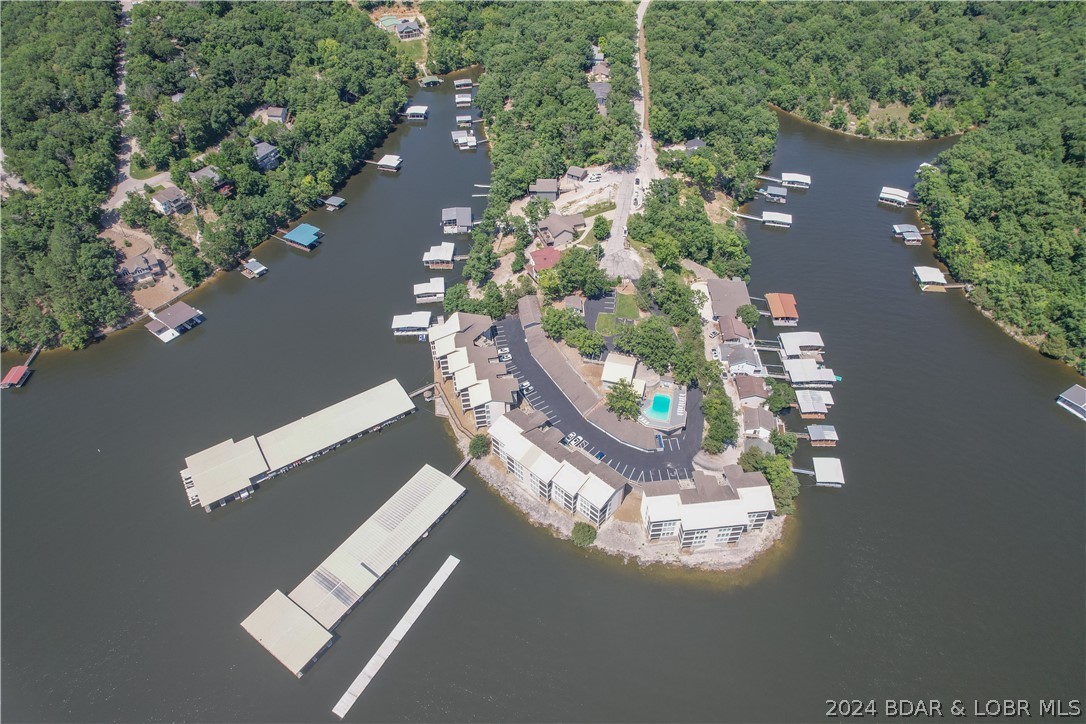 Lake Ozark, Missouri 65049, United States, 3 Bedrooms Bedrooms, ,2 BathroomsBathrooms,Residential,Contingent,54859