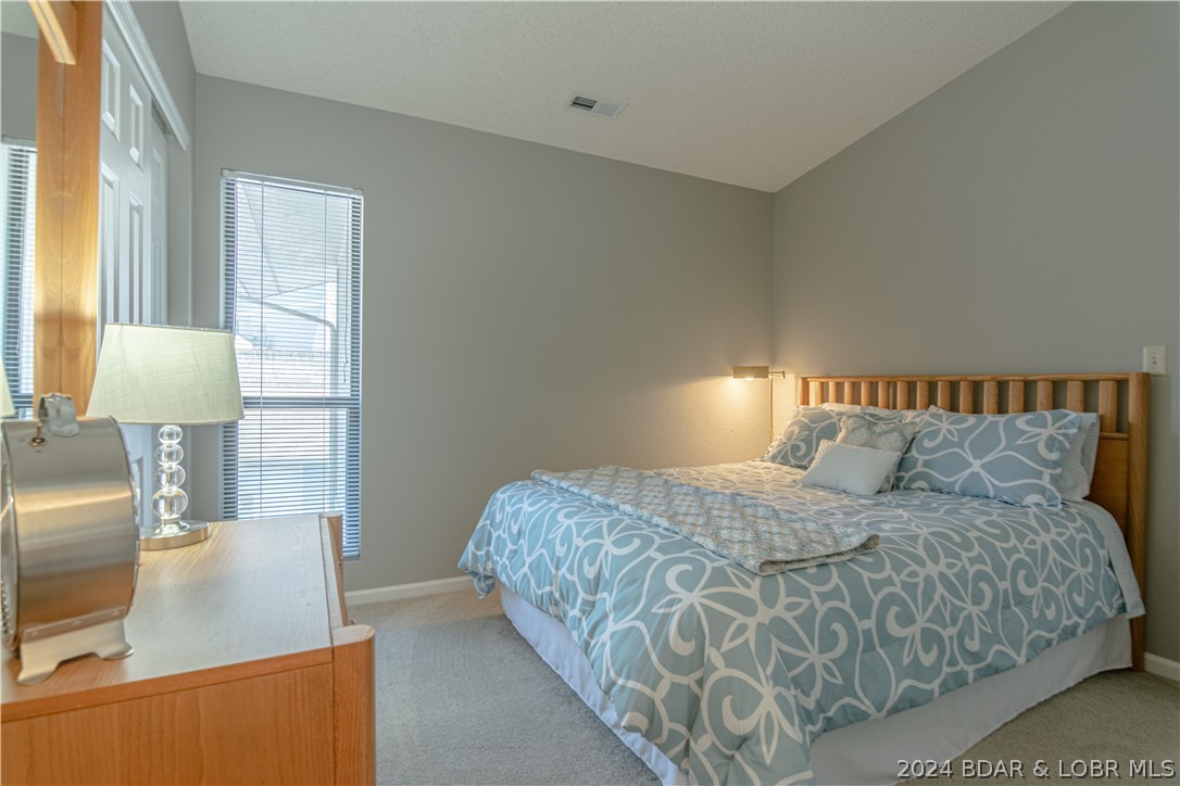 Lake Ozark, Missouri 65049, United States, 3 Bedrooms Bedrooms, ,2 BathroomsBathrooms,Residential,Contingent,54859