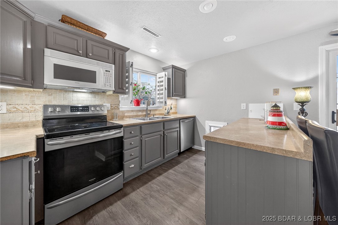 Harbor Heights Est. - Residential